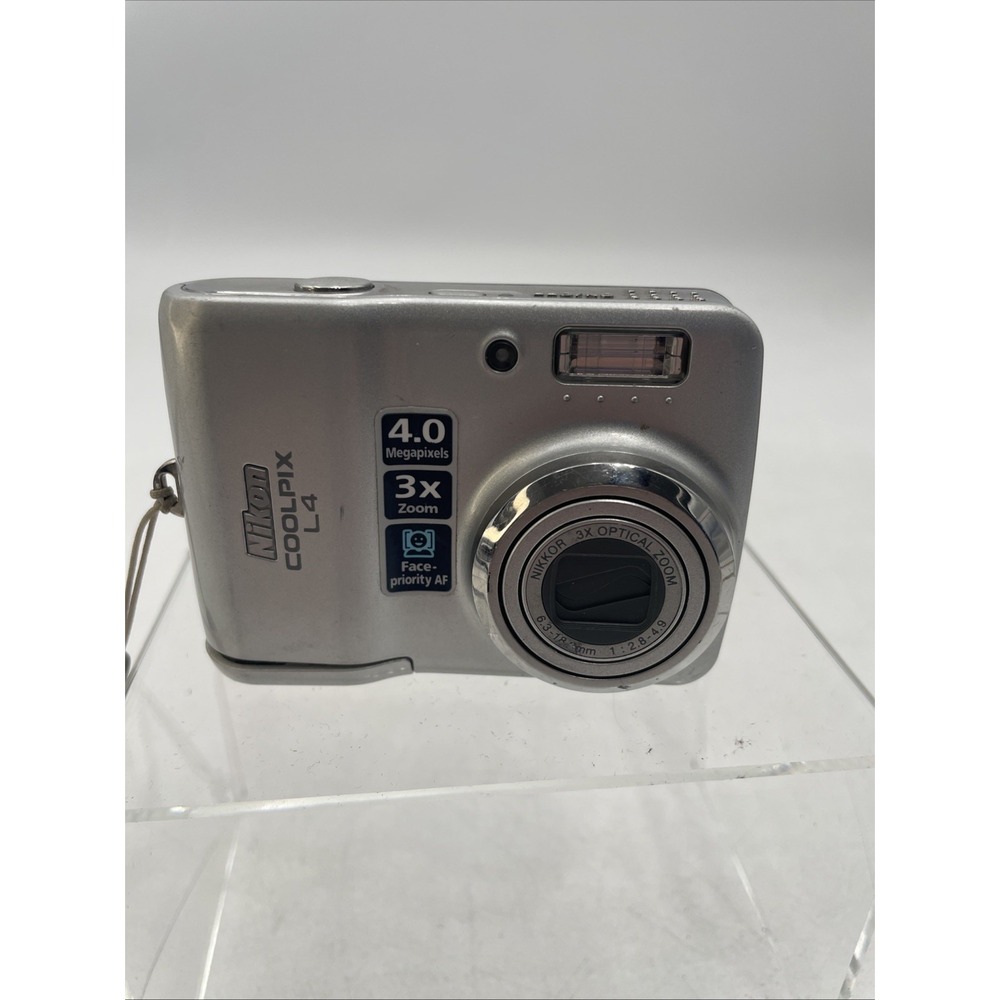 Nikon Coolpix L4 Compact Digital Camera Silver + AA Batteries & SD Card Tested +